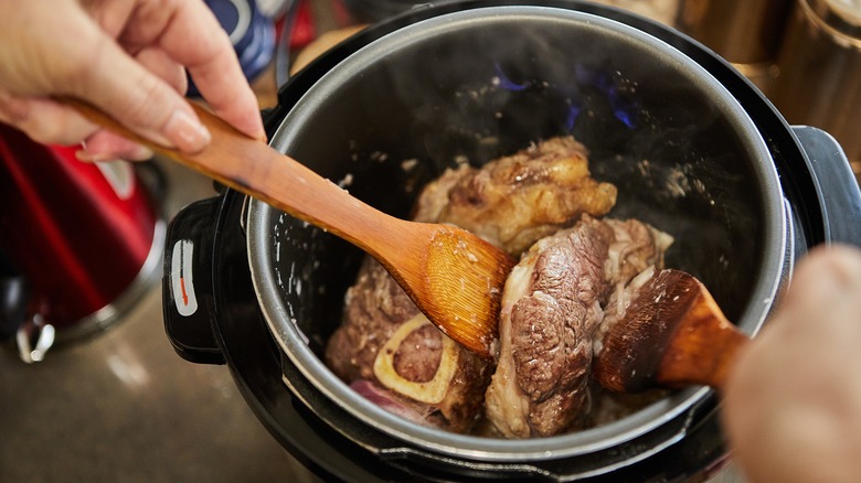 beef shanks in an Instant Pot