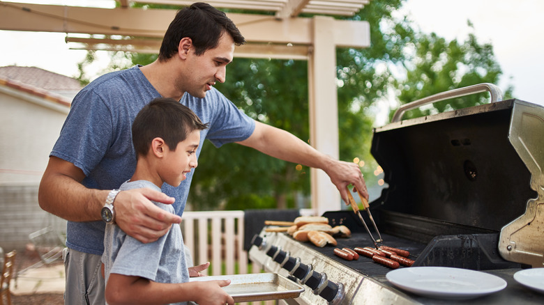 grilling dogs