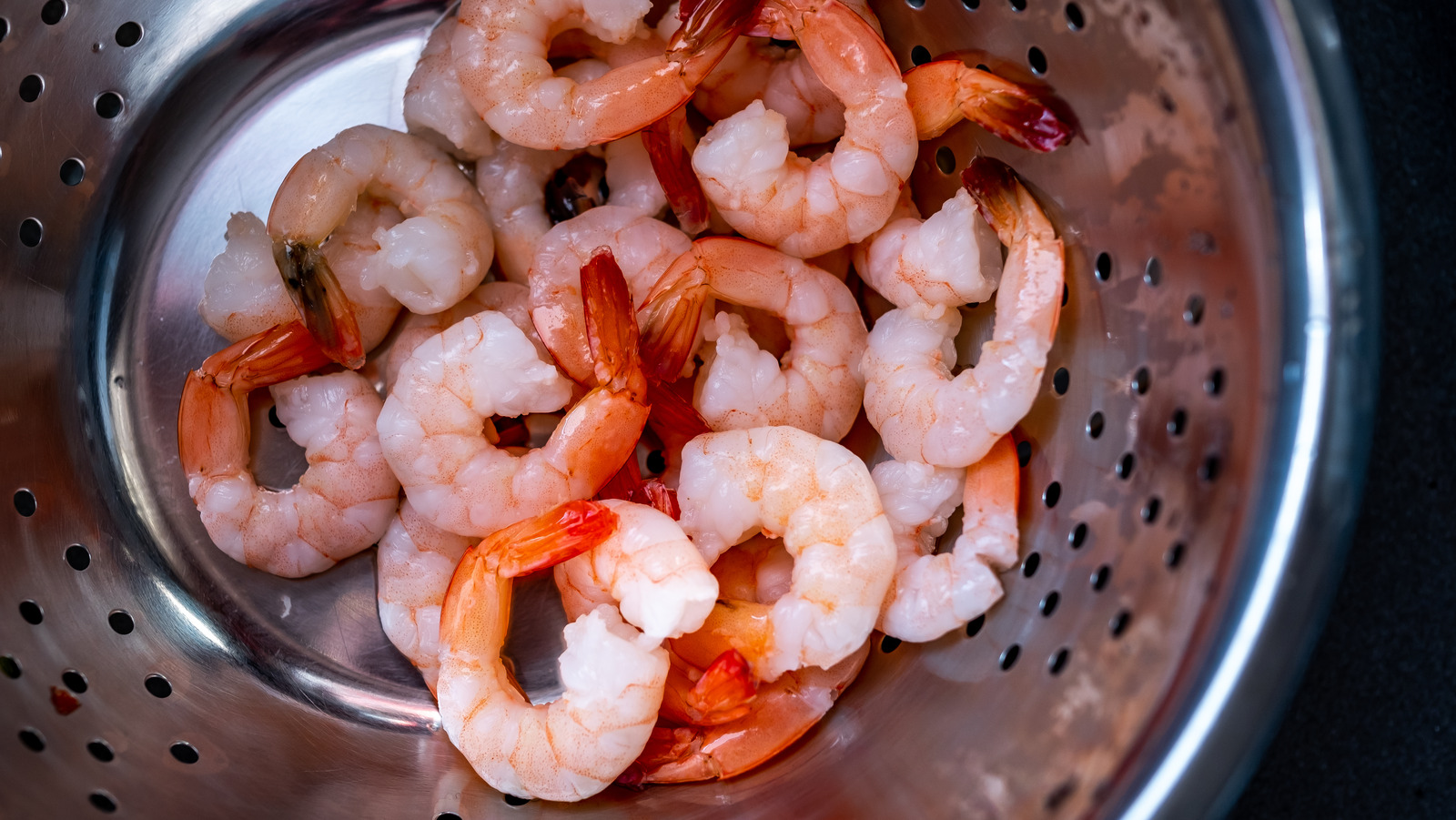 What You Need To Know Before Rinsing Fresh Shrimp