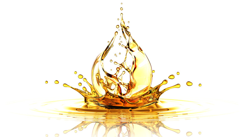 Splash of vegetable oil