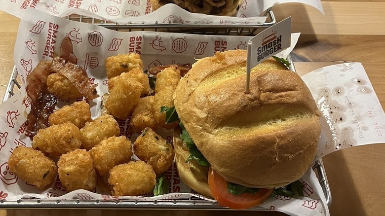 smashburger bun burger