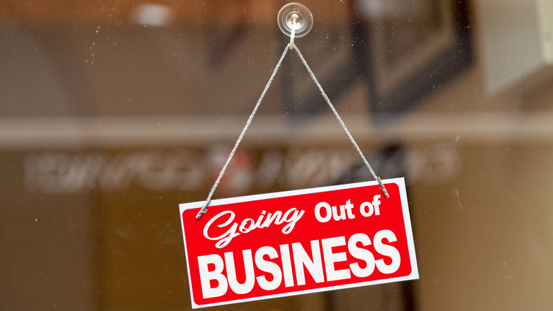 going out of business sign