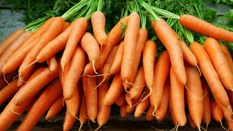 raw carrots