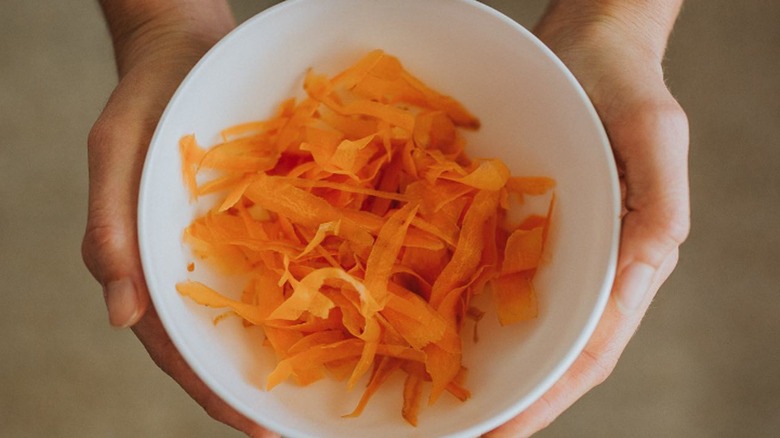 raw carrot salad