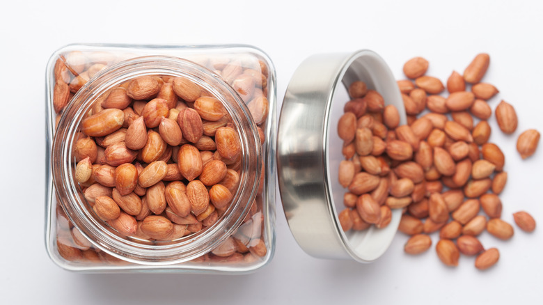 peanuts-in-shells-image-free-stock-photo-public-domain-photo-cc0