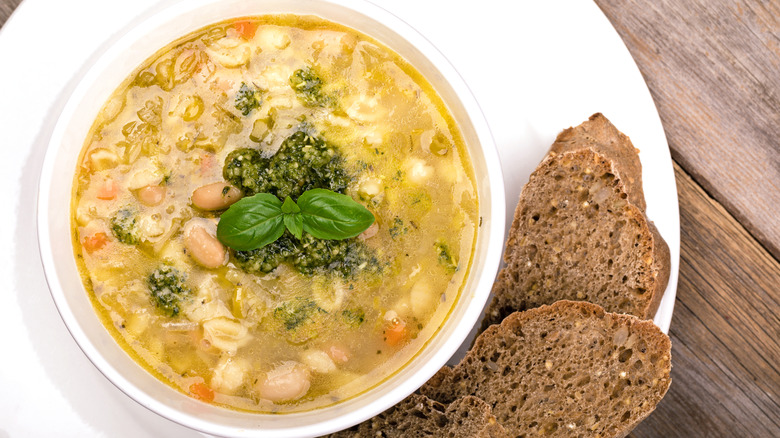 Minestrone soup with cannellini beans 