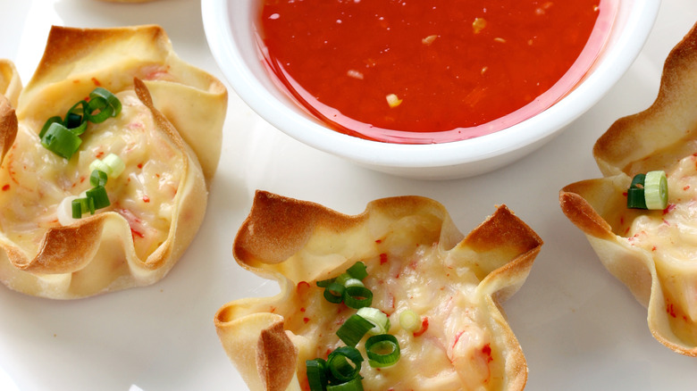 Crab rangoon cups with sauce