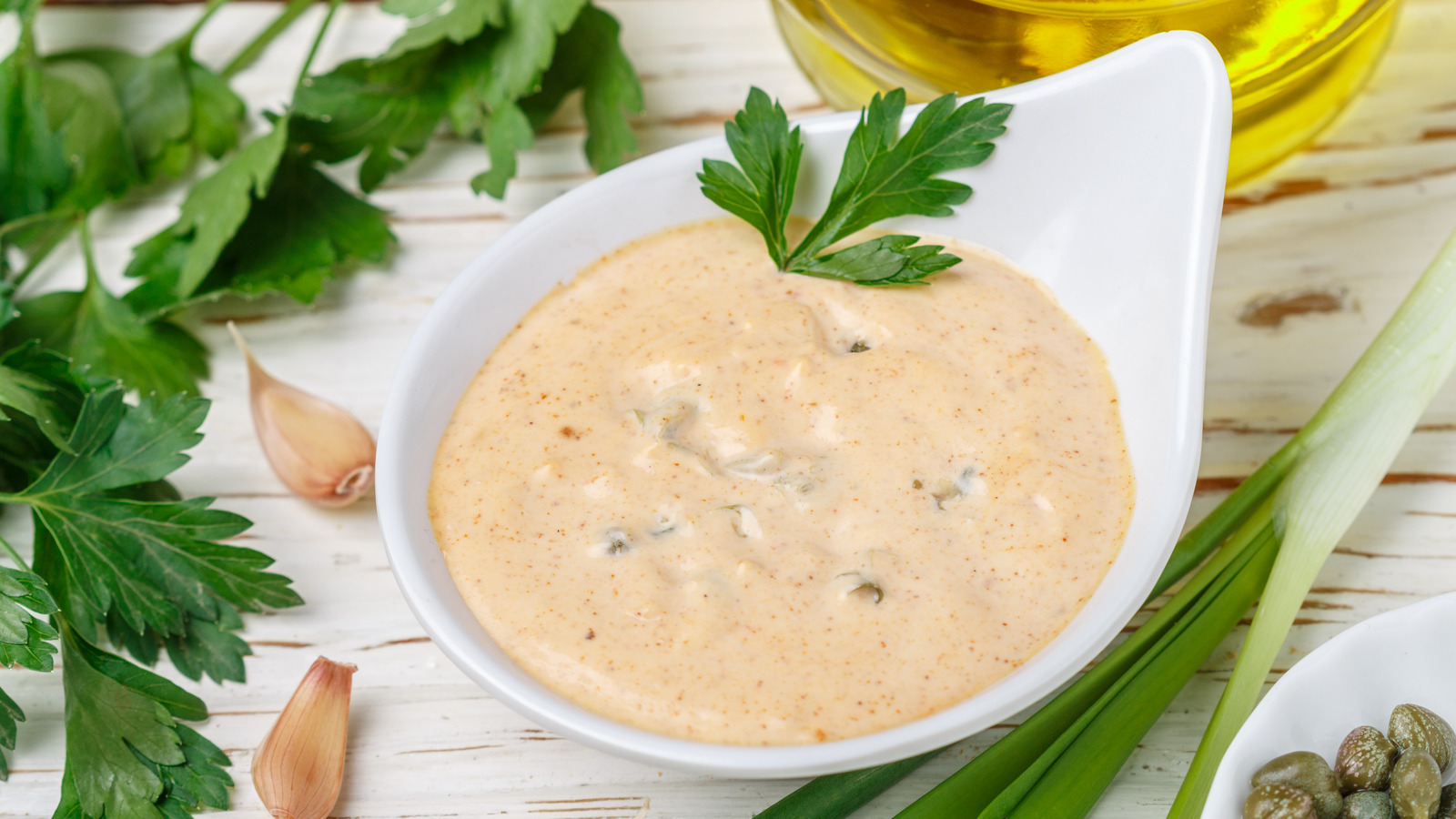 What's The Difference Between French And Louisianan Remoulade Sauce?