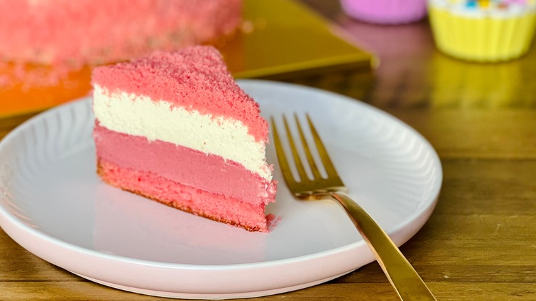 pink velvet cake slice