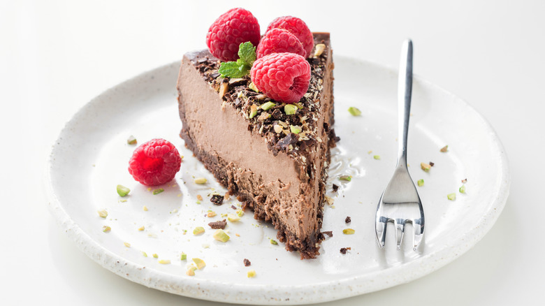 chocolate cheesecake with raspberries