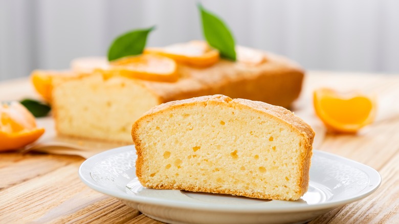 Orange pound cake slices