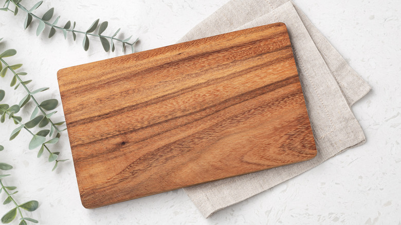 Wooden cutting board