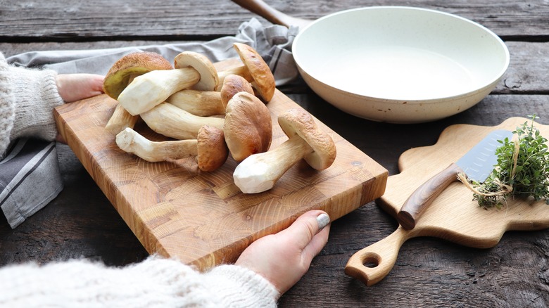 Mushrooms on cutting board 