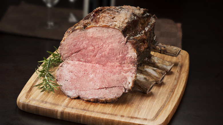 prime rib roast on board