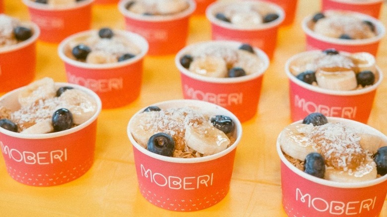 Moberi acai bowls