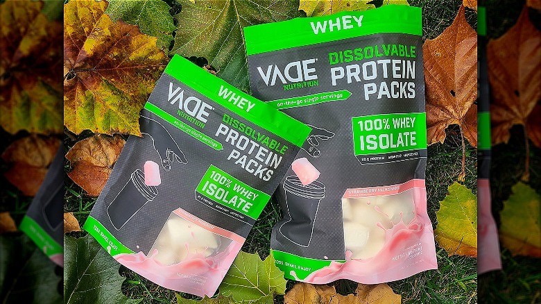 Vade nutritions strawberry protein packs