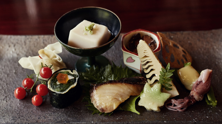 Kaiseki course with seafood