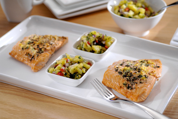 Entrée: Broiled Salmon with Lemon, Thyme, and Garlic