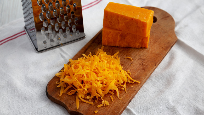 Shredded sharp cheddar