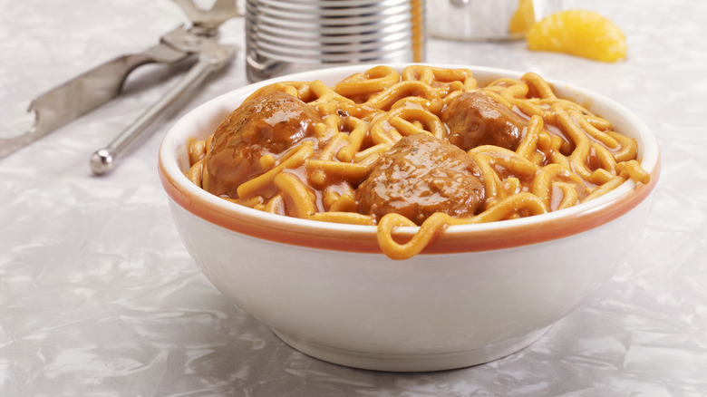 Spaghetti meatballs with can opener