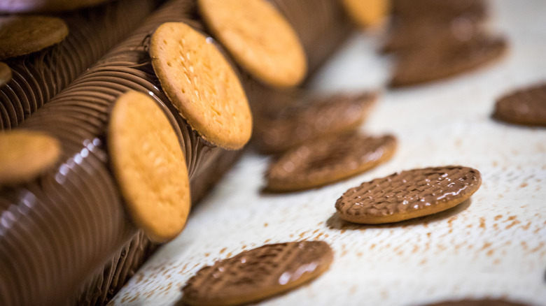 Making digestives