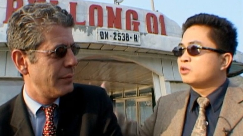 Anthony Bourdain looking at Linh