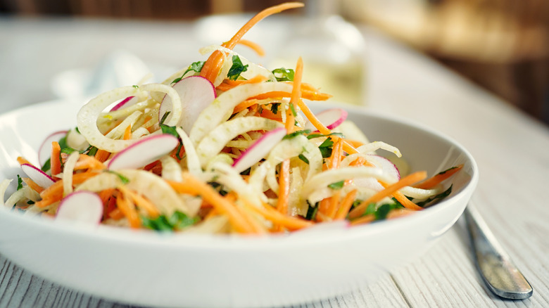 Coleslaw white plate