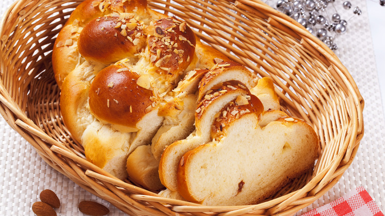 challah sliced in basket