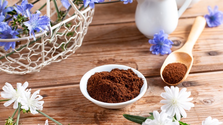 Chicory root powder in a glass bowl 