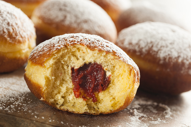 What's the deal with paczki? 