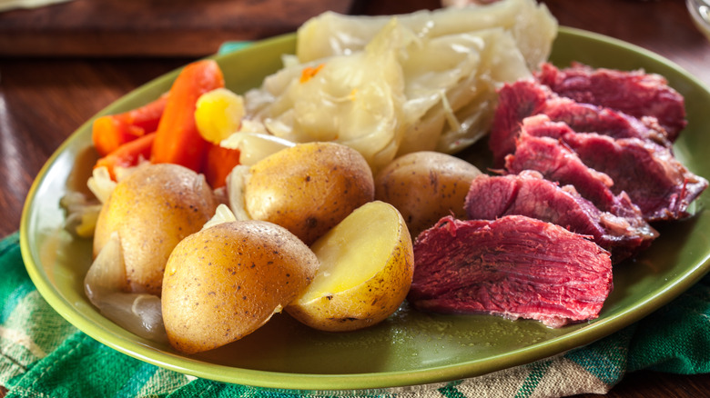 corned beef and cabbage meal