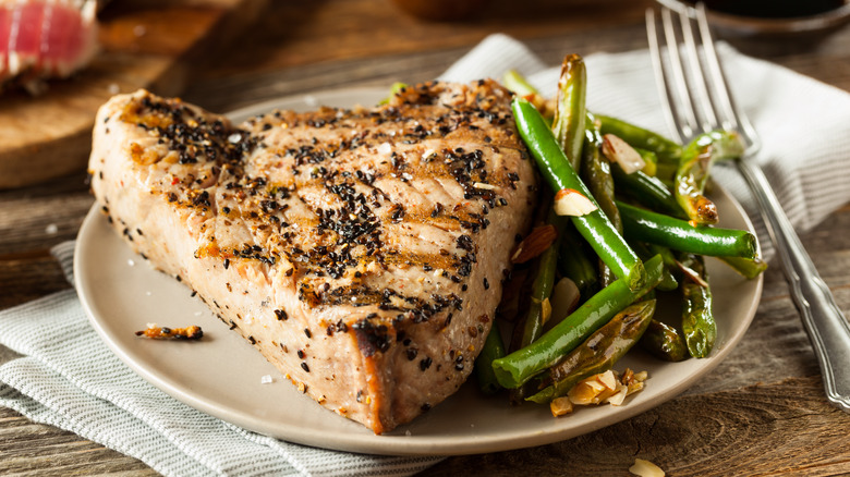 Grilled tuna steak