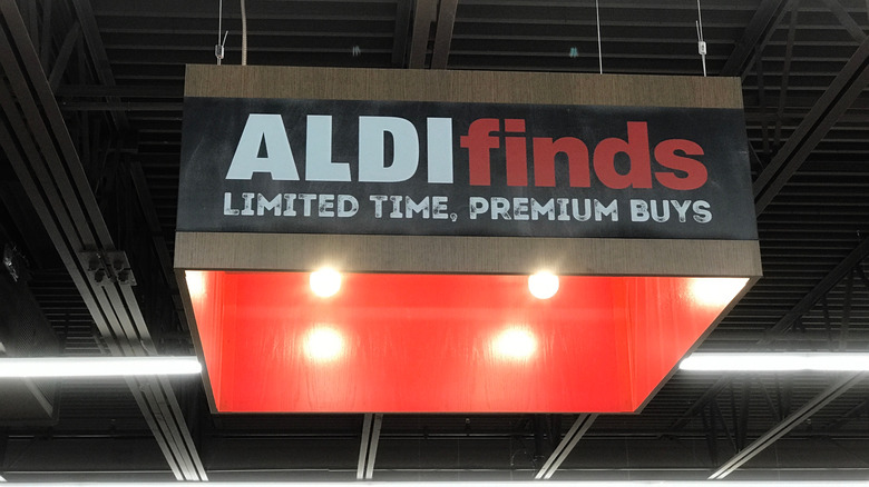 A sign for Aldi finds