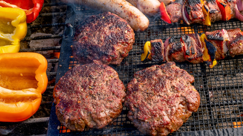 How to Grill the Best Burgers on Charcoal or Gas Grill + {VIDEO}
