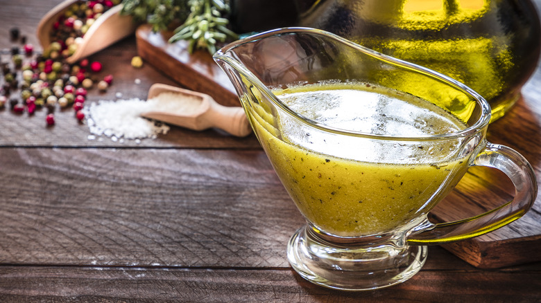 Vinaigrette in glass gravy boat