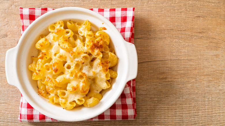 Mac and cheese in bowl