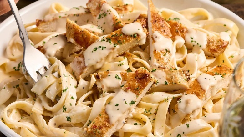 Olive Garden chicken alfredo