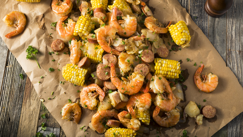 plated and seasoned seafood boil