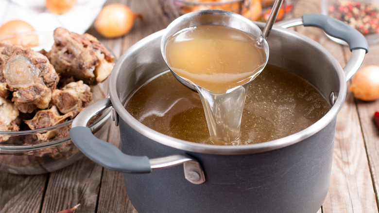 Chicken broth 