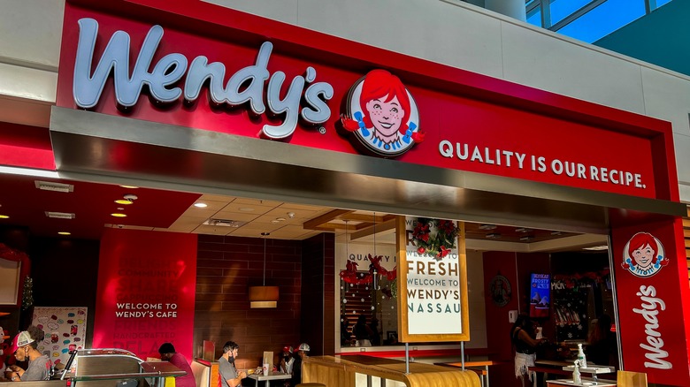 Wendy's restaurant in food court