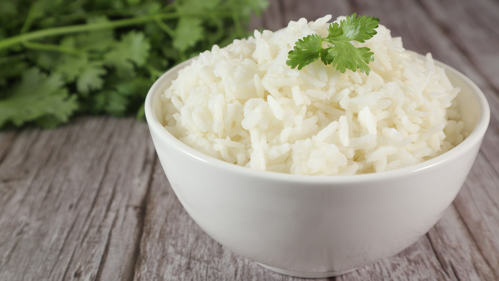 Why Does My White Rice Not Taste Good: A Culinary Investigation