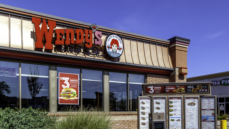 Exterior of Wendy's restaurant