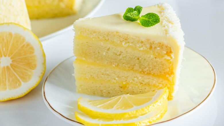 cake slice served with lemons