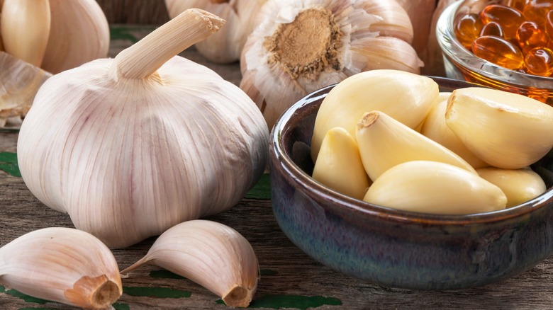 Garlic bulbs and cloves 