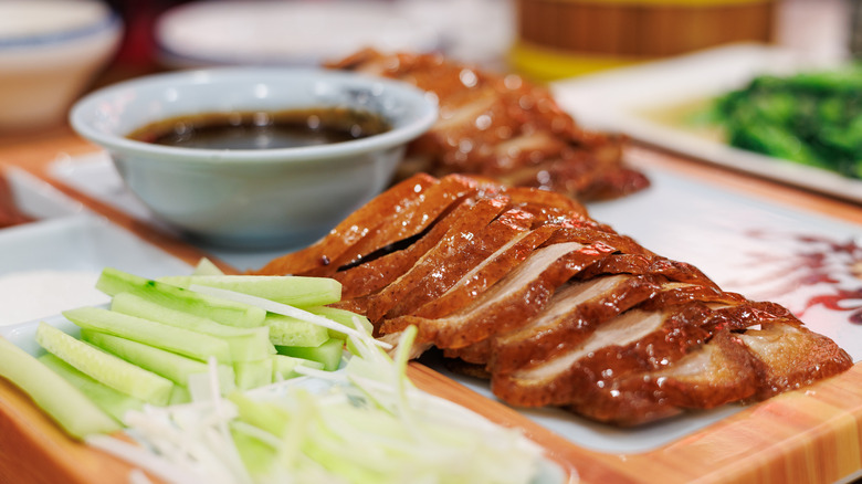 plate of sliced peking duck