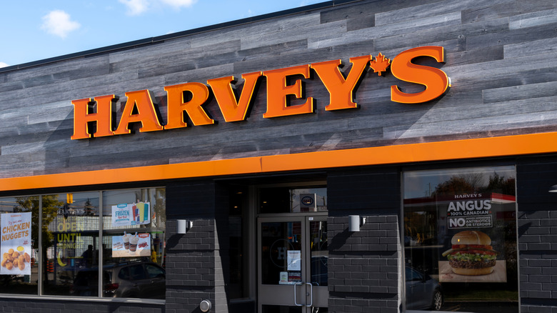 Harvey's restaurant sign