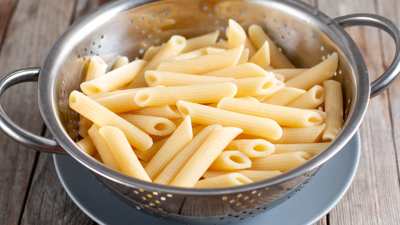Why Your Colander May Be The Reason Your Pasta Is Overcooked