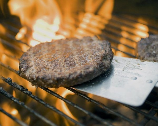 Will a Burger-Flipping Bot Make Fast Food Workers Obsolete?