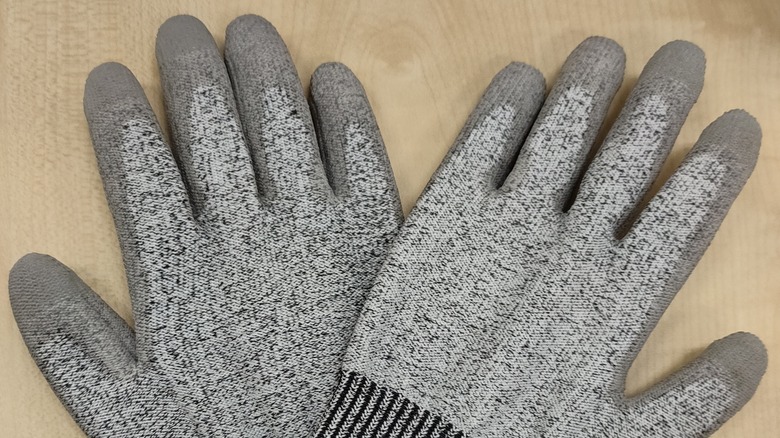 Cut-resistant gloves