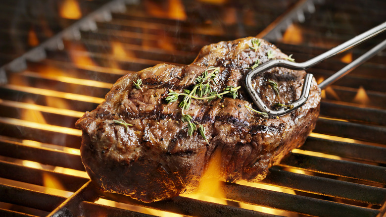 steak with herbs